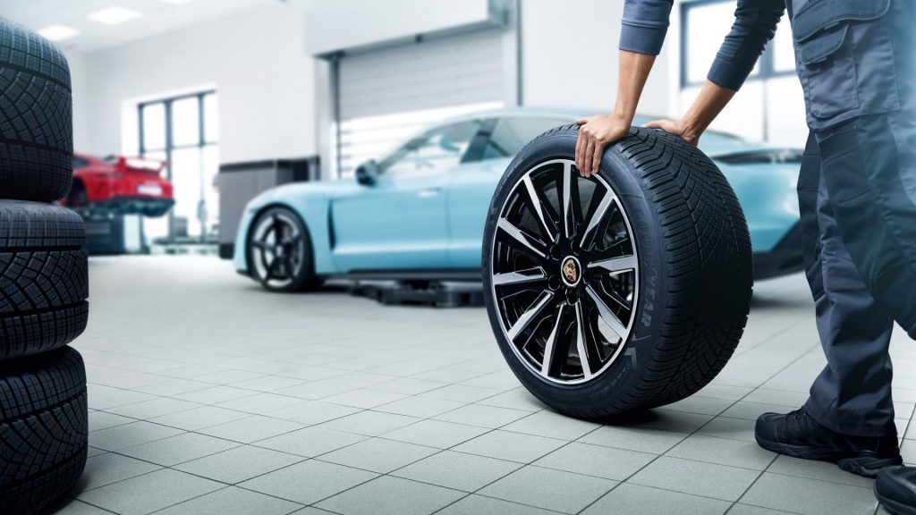 6 Benefits of Getting a Tire Rotation for your Porsche